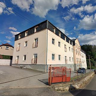 Pronájem bytu 1+1 42 m&sup2; Úpice