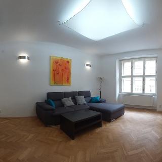 Prodej bytu 4+1 90 m² Praha, Slezská