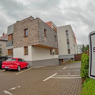 Prodej bytu 2+kk 53 m² Hradec Králové, Na Rybárně