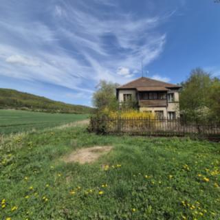 Prodej komerčního pozemku 7835 m² Nučice