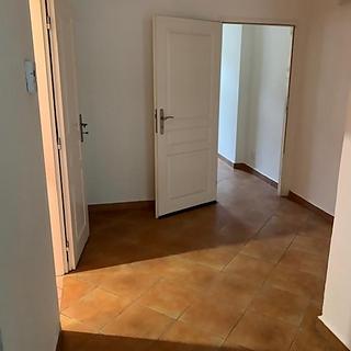Pronájem bytu 1+1 42 m&sup2; Praha