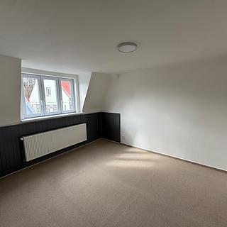Pronájem bytu 2+1 64 m&sup2; Vrchlabí