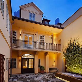 Pronájem bytu 3+kk 106 m&sup2; Praha