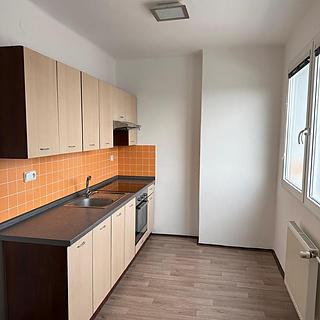 Pronájem bytu 3+kk 83 m&sup2; Strakonice
