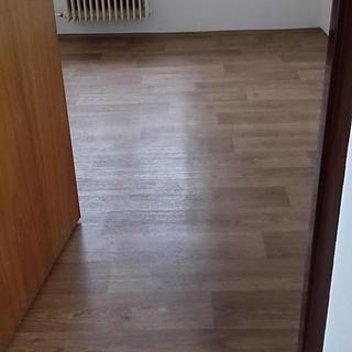 Pronájem bytu 3+1 100 m&sup2; Volary
