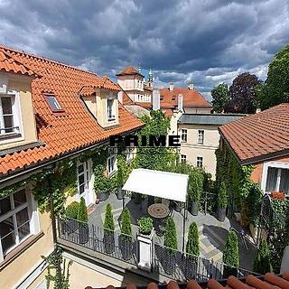 Pronájem bytu 4+1 178 m&sup2; Praha