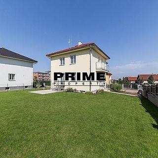 Pronájem rodinného domu 280 m&sup2; Průhonice