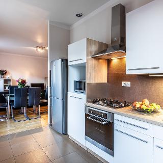 Prodej bytu 3+kk 116 m² Karlovy Vary, Jateční