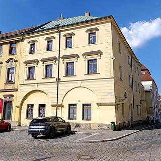 Prodej činžovního domu 700 m&sup2; Hradec Králové