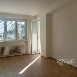 Pronájem bytu 2+1 57 m² Kladno