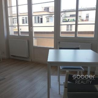 Pronájem bytu 2+kk 50 m² Praha