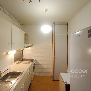 Pronájem bytu 2+kk 45 m² Praha, Boloňská