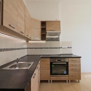 Pronájem bytu 2+1 84 m² Praha, Čimická