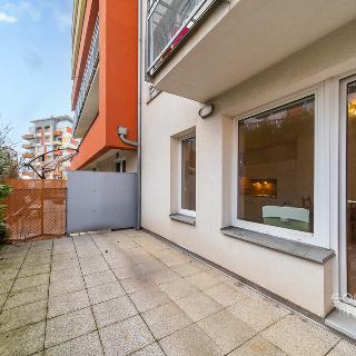 Pronájem bytu 1+kk, garsoniery 35 m² Praha