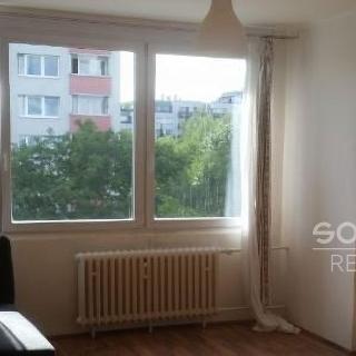 Pronájem bytu 1+kk a garsoniéry 22 m² Praha, Evropská