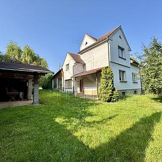 Prodej rodinného domu 260 m&sup2; Družec