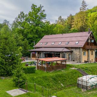 Prodej hotelu, penzionu 384 m² Břestek