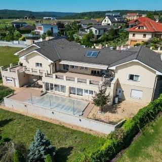 Prodej rodinného domu 599 m² Dobříš, Loukotova