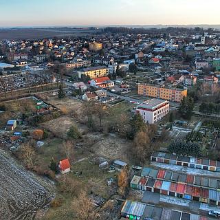Dražba stavební parcely 395 m&sup2; Skuteč