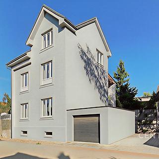 Prodej rodinného domu 200 m&sup2; Kladno