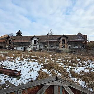 Prodej ostatního 1500 m&sup2; Byšice