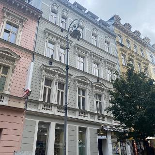 Pronájem bytu 2+1 70 m² Karlovy Vary, Zeyerova