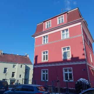 Pronájem bytu 2+1 55 m² Karlovy Vary, Vrchlického