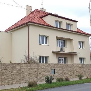 Pronájem bytu 1+kk a garsoniéry 18 m² Kralupy nad Vltavou, Máchova