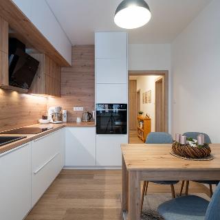 Pronájem bytu 2+1 59 m² Otrokovice, Erbenova