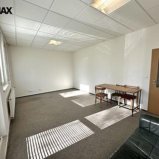 Pronájem kanceláře 41 m&sup2; Vsetín