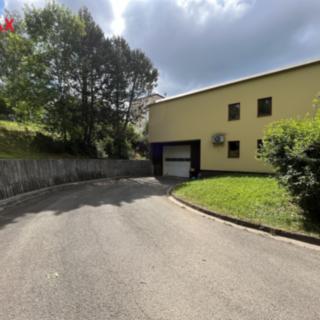 Pronájem obchodu 256 m² Vsetín, Sychrov