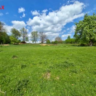 Prodej stavební parcely 885 m&sup2; Bělotín