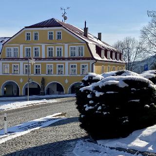 Pronájem obchodu 100 m² Žacléř, Rýchorské náměstí