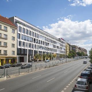 Pronájem obchodu 430 m² Praha, 5. května