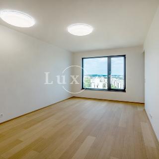 Pronájem bytu 3+kk 75 m² Praha, V třešňovce