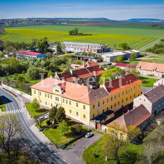 Prodej ostatního komerčního prostoru 3 786 m² Cítoliby, Tyršovo náměstí