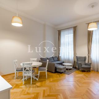 Pronájem bytu 2+kk 70 m² Praha, Všehrdova