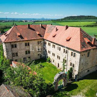 Prodej ostatního komerčního prostoru 3 623 m² Žitenice, 