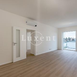 Prodej bytu 3+kk 81 m² Kostelec nad Černými lesy, Pražská