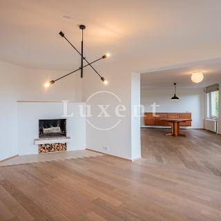 Prodej vily 308 m² Praha, Nad pomníkem