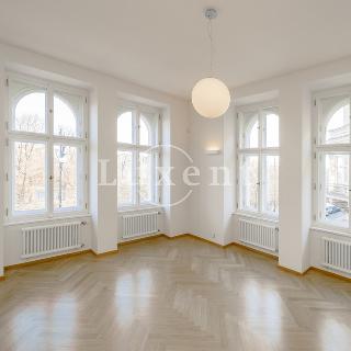 Pronájem bytu 4+kk 227 m² Praha, Janáčkovo nábřeží