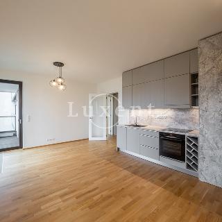 Pronájem bytu 2+kk 52 m² Praha, Sanderova