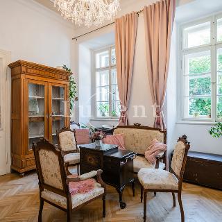 Prodej bytu 2+kk 50 m² Praha, Krakovská