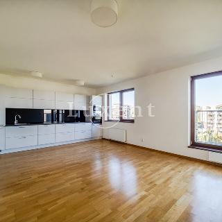 Pronájem bytu 4+kk 95 m² Praha, Učňovská