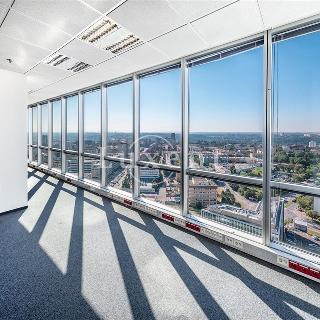 Pronájem kanceláře 977 m² Praha