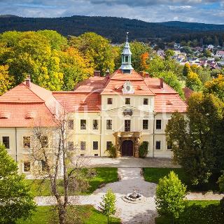 Prodej historického objektu 1 364 m² Mirošov, náměstí Míru