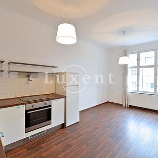 Pronájem bytu 2+kk 50 m&sup2; Praha