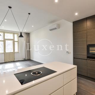 Pronájem bytu 3+kk 95 m² Praha, Laubova