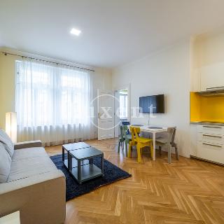 Pronájem bytu 2+kk 52 m² Praha