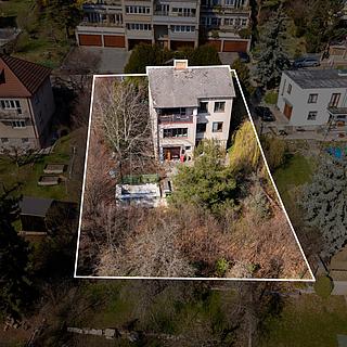 Prodej stavební parcely 906 m&sup2; Praha